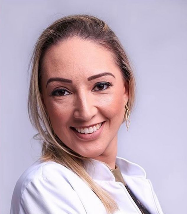 Paula Cristina dos Santos Lima